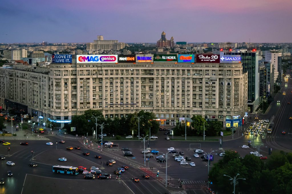 Illuminated advertisings for Pepsi, Netbet, Borsec, Ciusio, Albacher, AG Genius, Sanador in Romania