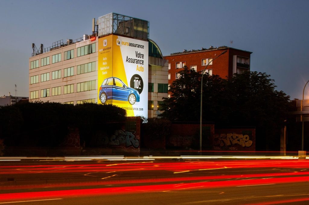 Euro-Assurance advertising banner, Paris ring road