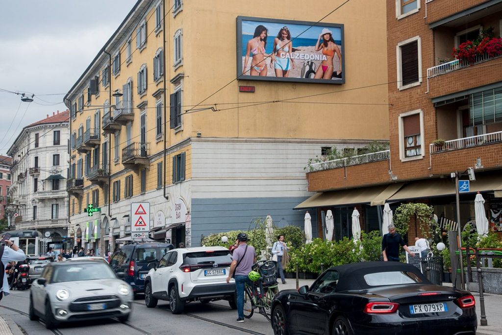 Focus DEFI Italia: advertising banners for Calzedonia