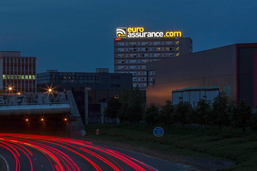 Illuminated advertising for euroassurance.com 2014 in Paris