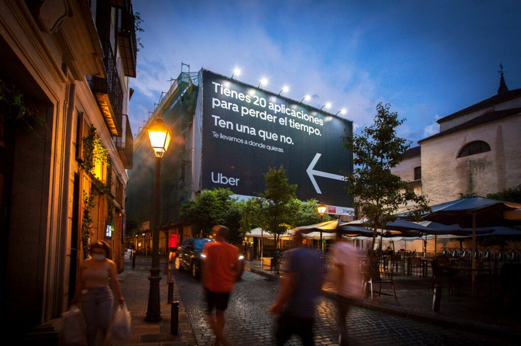 Campagne publicitaire OOH Uber à Madrid, 2021