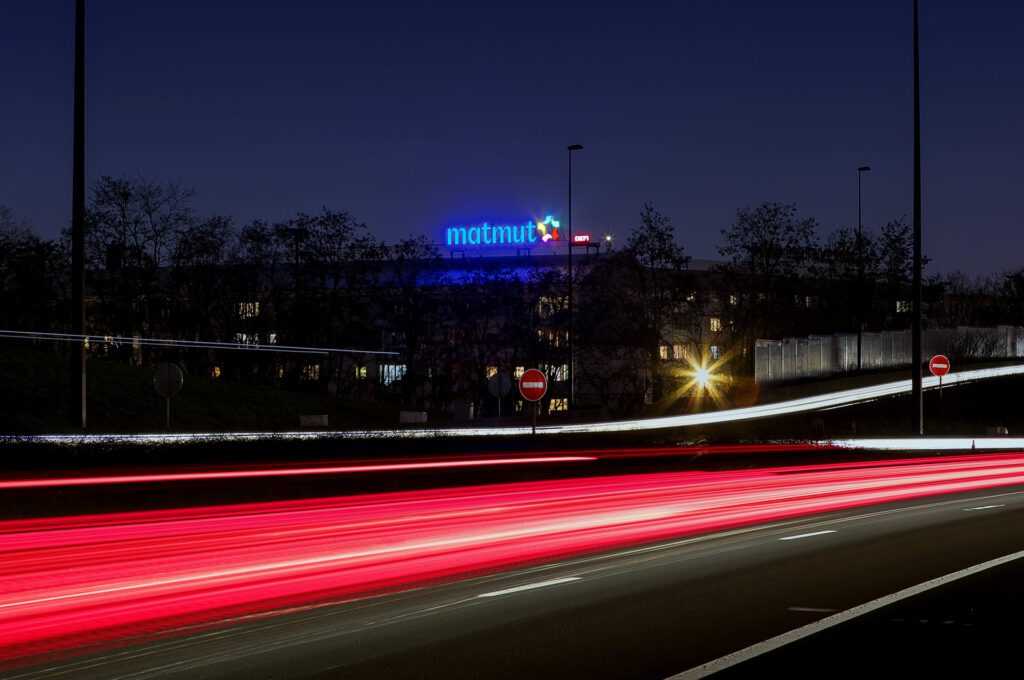 Illuminated advertising for Matmut in Lille, installed in February 2023