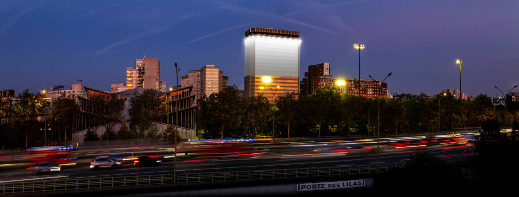 photo panoramique vue de nuit de la Tour Essor à Pantin